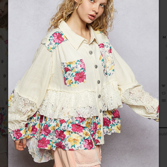 POL “ Holly “ POL A Line Top Jacket in Double Gauze and Lace Detail - Picture 3 of 5